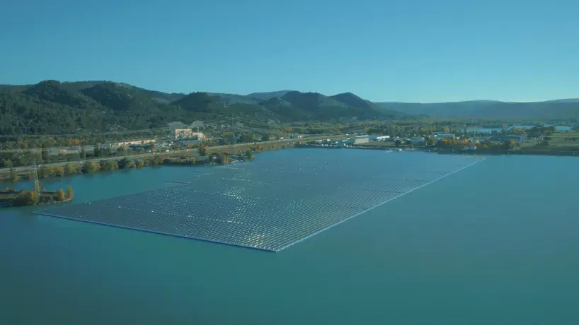 Solaire flottant Peyrolles en Provence